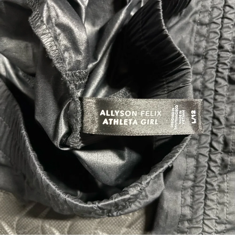 Athleta Girl Allison Felix Black Windbreaker Jacket Youth L 12